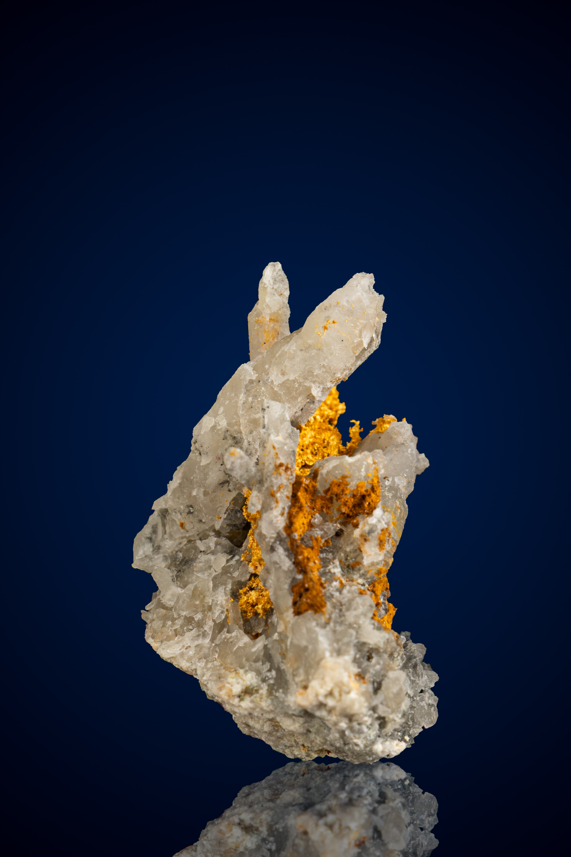 (image for) Jagged, Dramatic Crystallized Gold Quartz Specimen - Belshazar Mine, ID - 5.61 grams